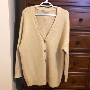 Extreme oversized cardigan